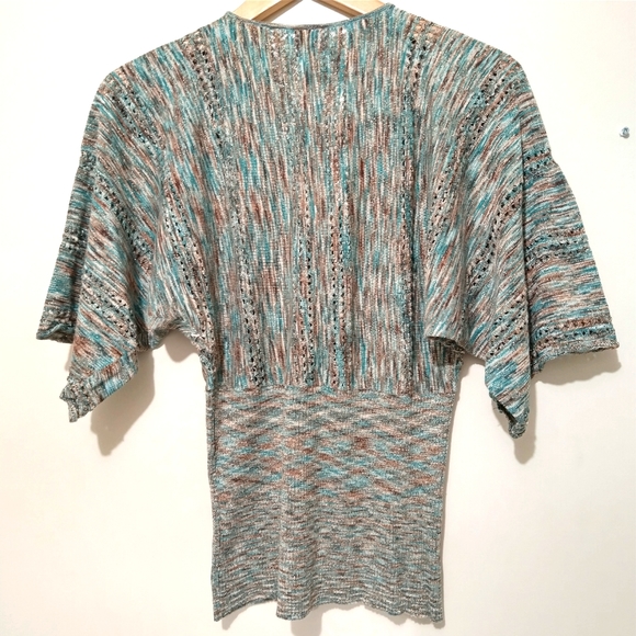 EMMA JAMES Square Sleeve Sweater - Picture 6 of 9